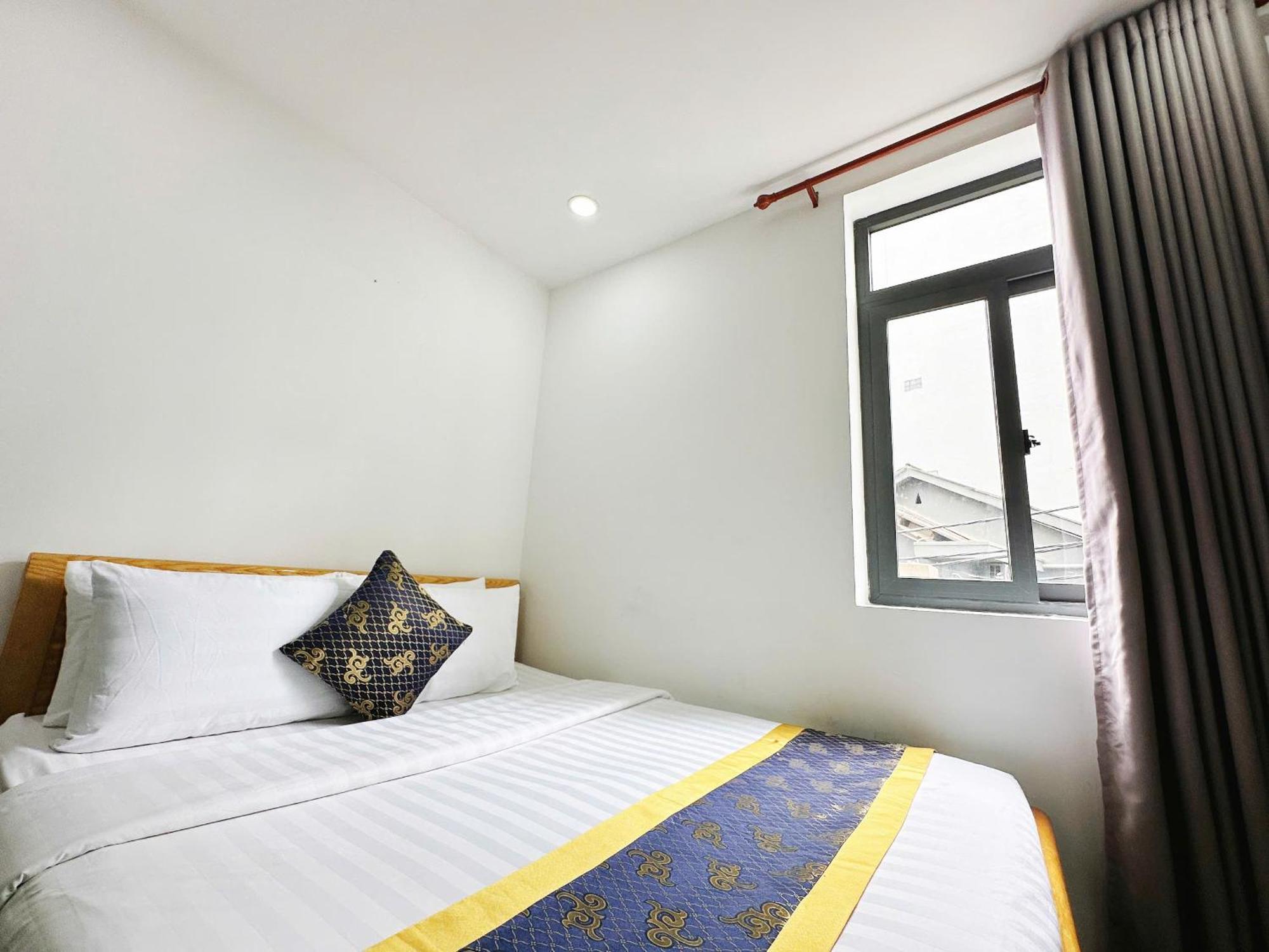 K&T Hotel - San Bay Tan Son Nhat Хошимін Екстер'єр фото