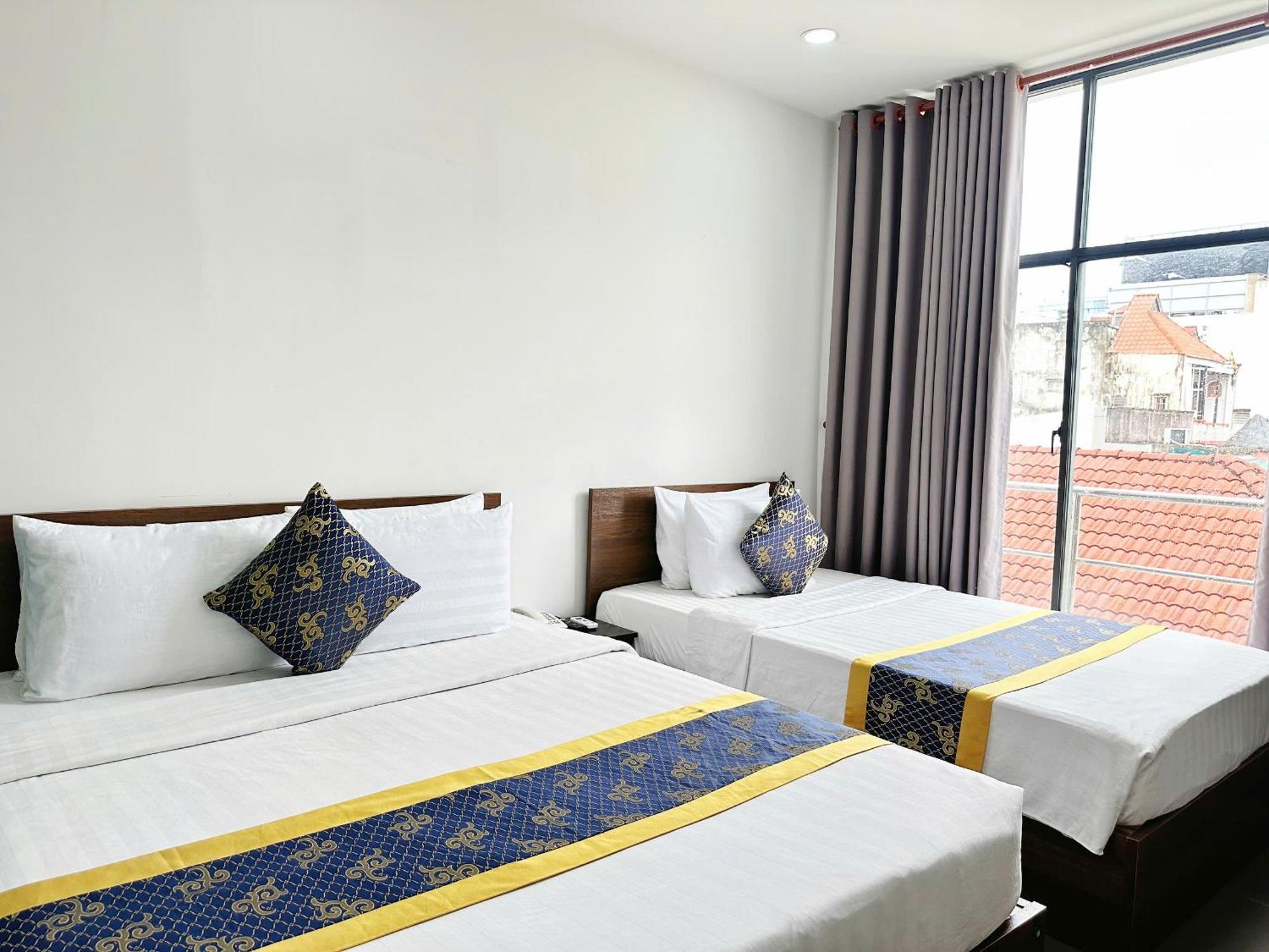 K&T Hotel - San Bay Tan Son Nhat Хошимін Екстер'єр фото