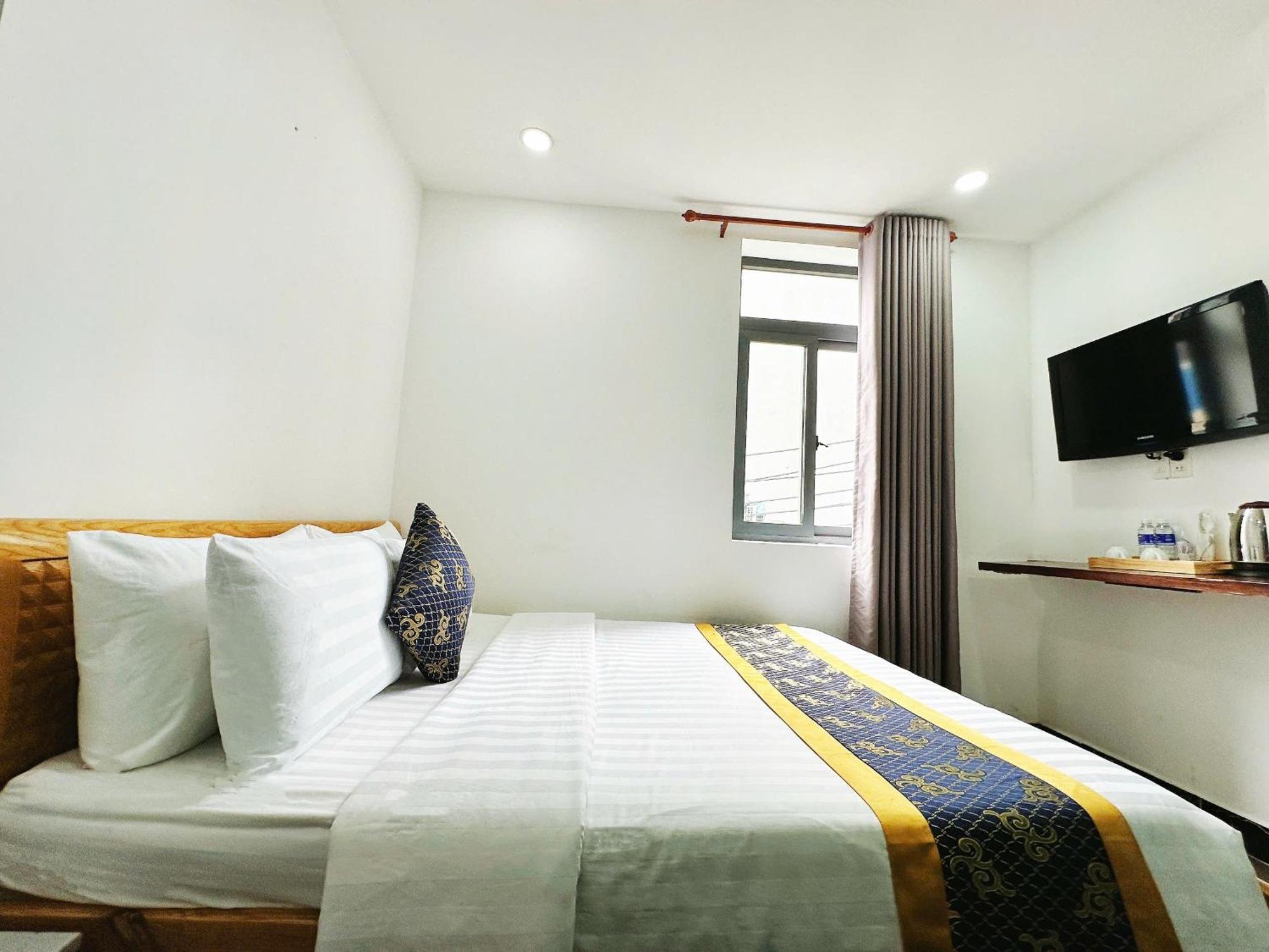 K&T Hotel - San Bay Tan Son Nhat Хошимін Екстер'єр фото