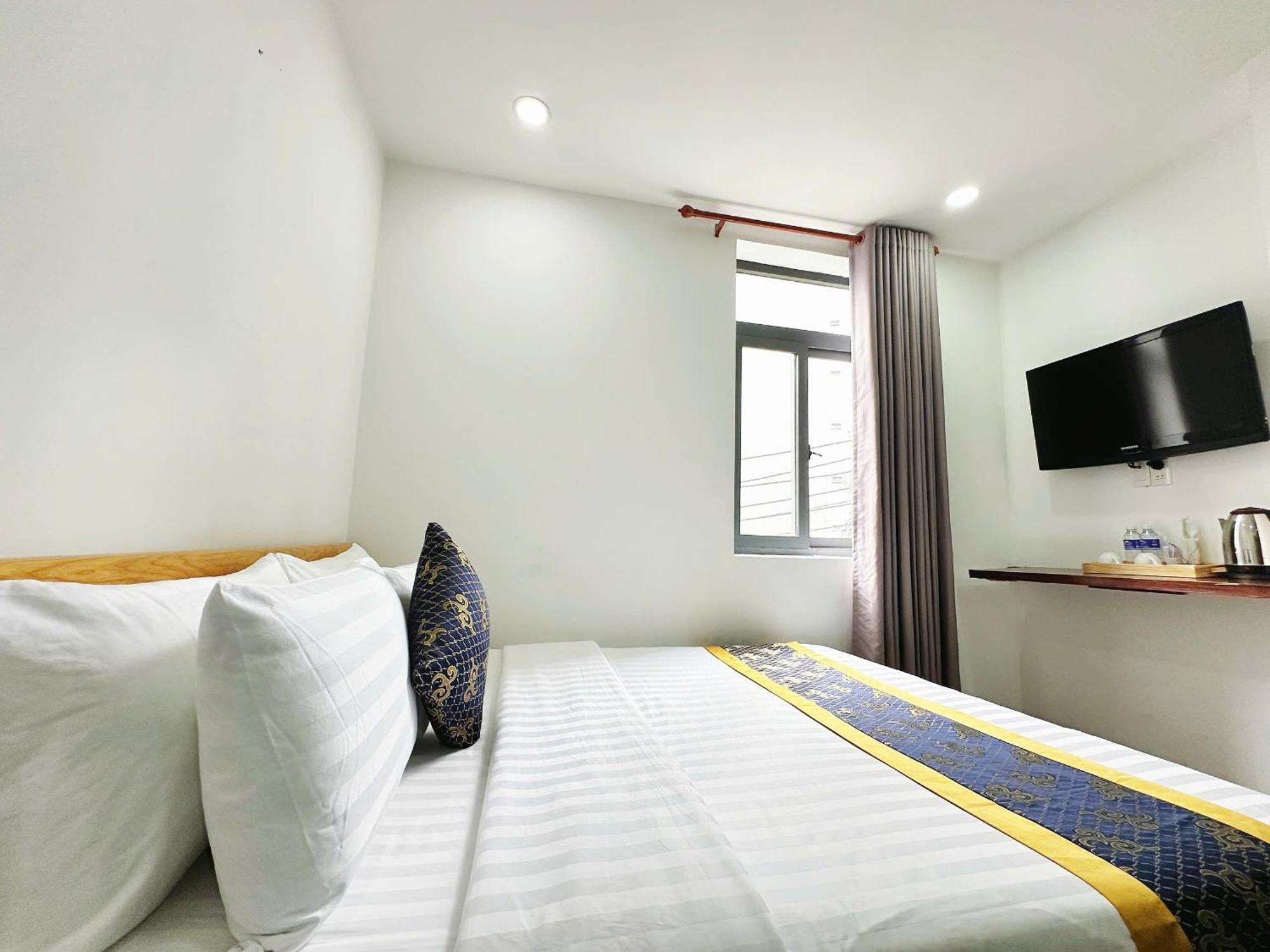 K&T Hotel - San Bay Tan Son Nhat Хошимін Екстер'єр фото